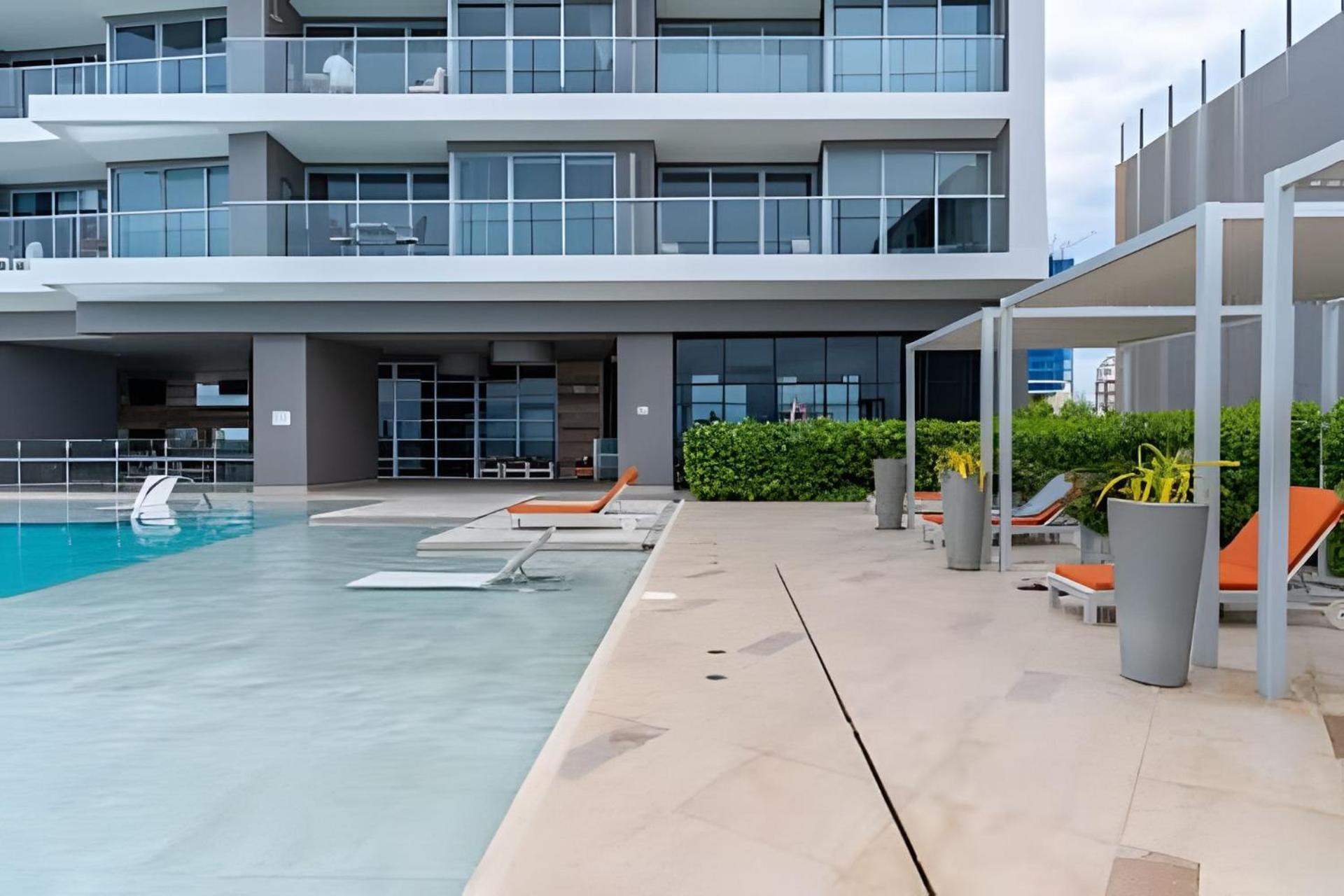Apartamento Beachfront Penthouse 40th Sea View/historic Center
