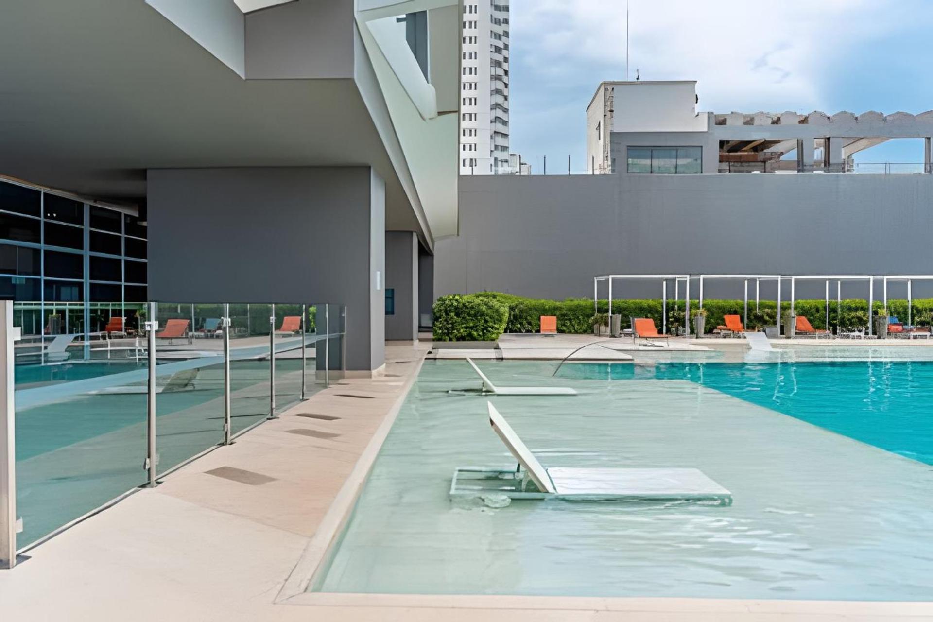 Beachfront Penthouse 40th Sea View/historic Center Cartagena