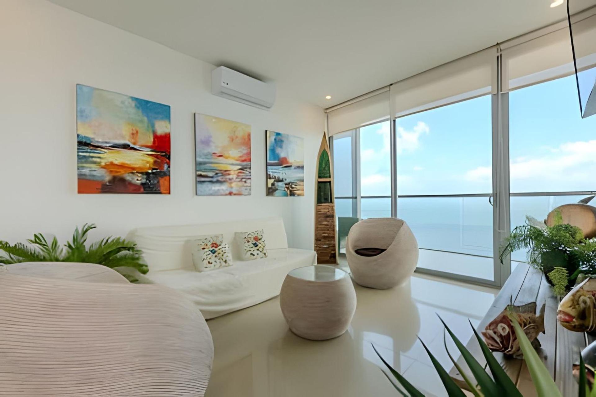 Beachfront Penthouse 40th Sea View/historic Center